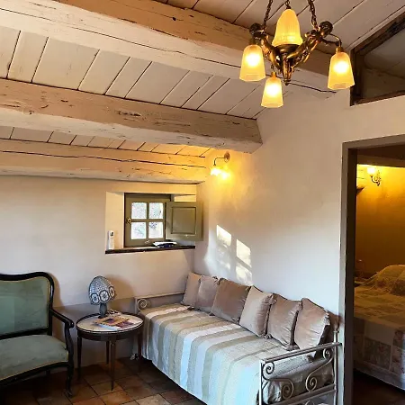 Domaine De La Coletta. Bergerie. Privative Coti-Chiavari (Corsica)